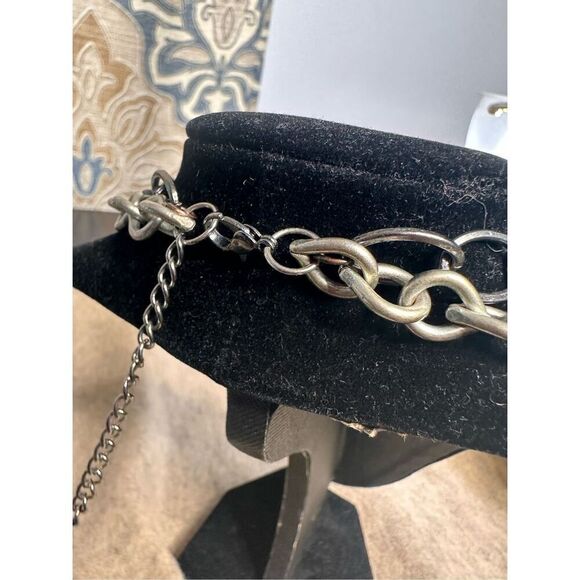 Stunning adjustable Vintage Black Silver Metal Faux Pearl Multichain Necklace 18 - Picture 3 of 8